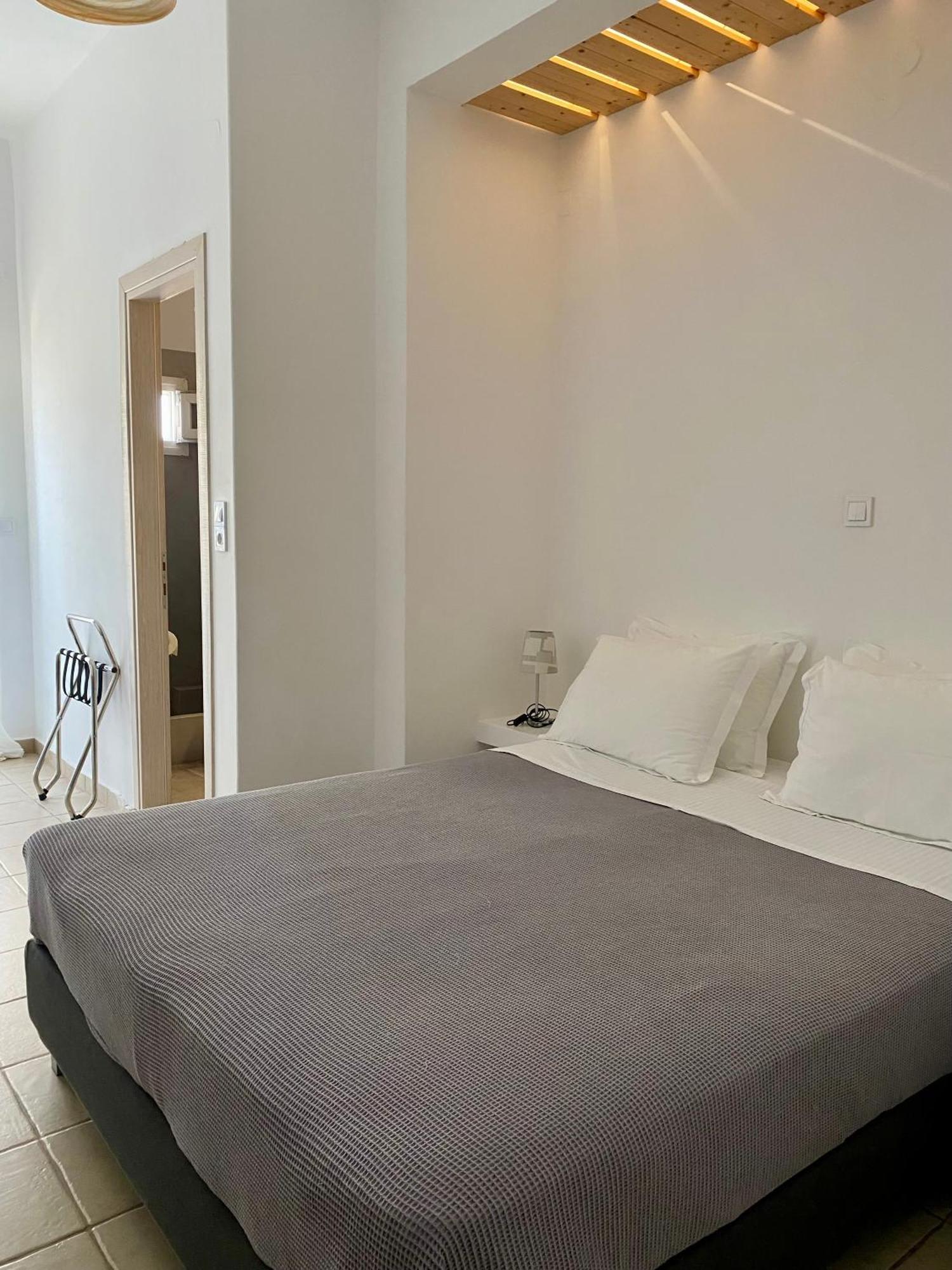 Alkyon Hotel ปาริเกีย ภายนอก รูปภาพ