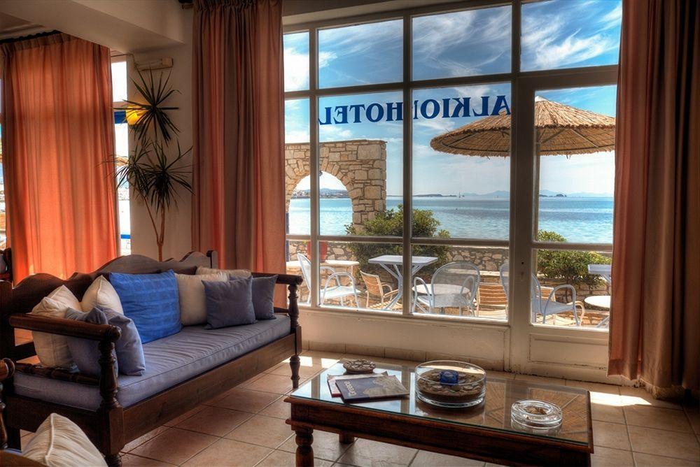 Alkyon Hotel ปาริเกีย ภายนอก รูปภาพ